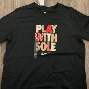 Nike Black T-Shirt with Red and Tan Graphic youth XL 18/20